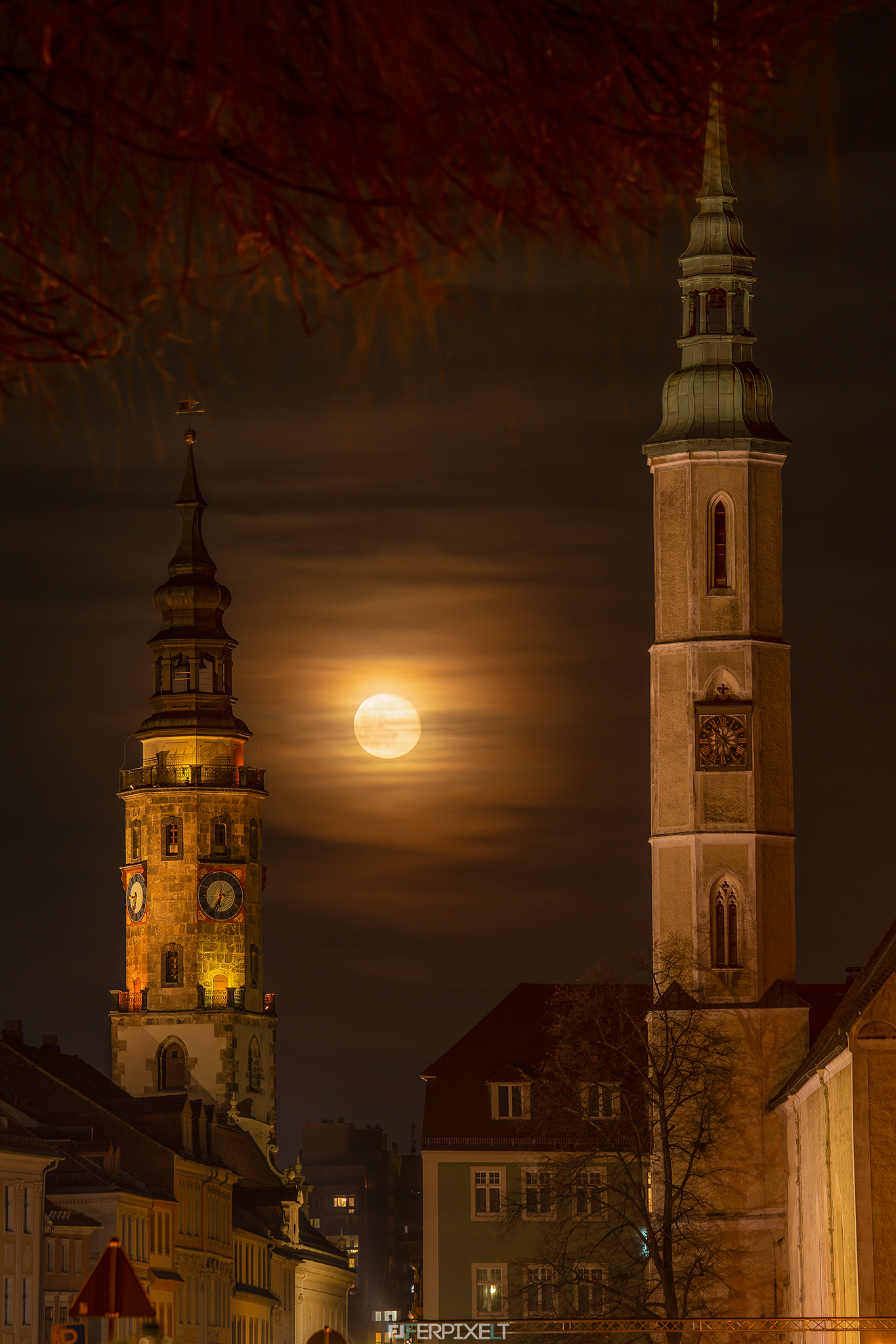 Mondaufgang am Rathaus